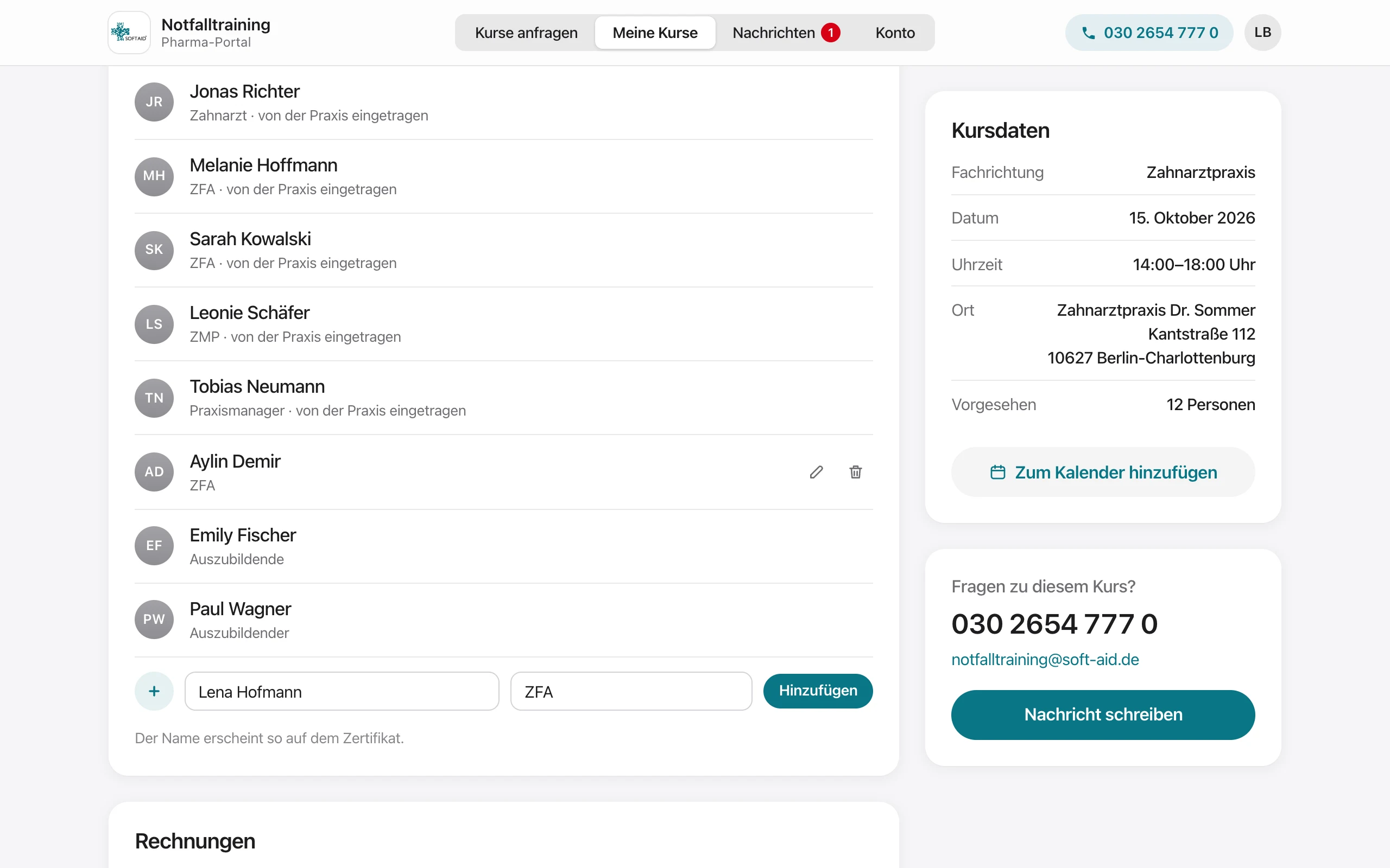 Kursseite im Pharma-Portal: Teilnehmerliste mit Namen und Funktion, Eingabezeile für eine neue Person, rechts Kursdaten und Kontakt.